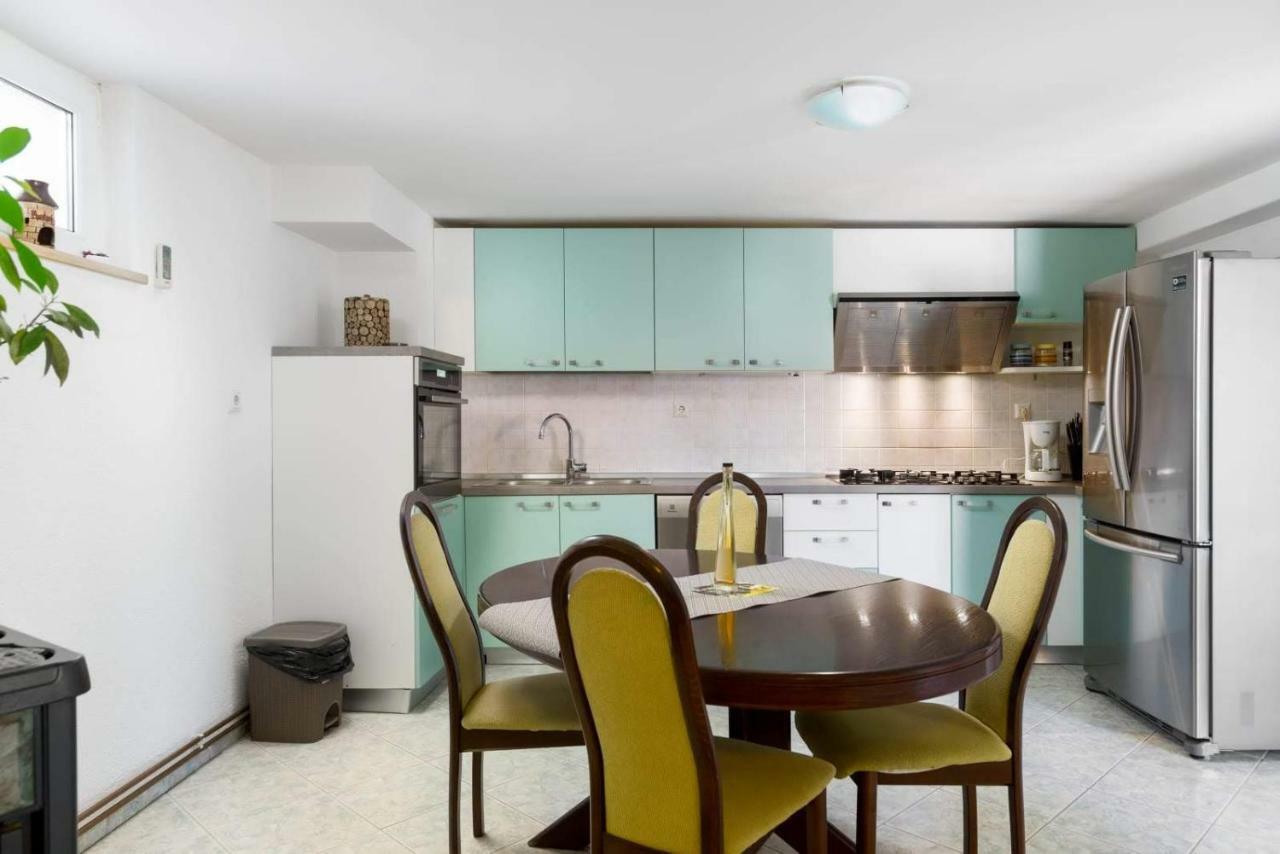 Apartmani Vinko Tribunj-Sovlje Трибунь Экстерьер фото